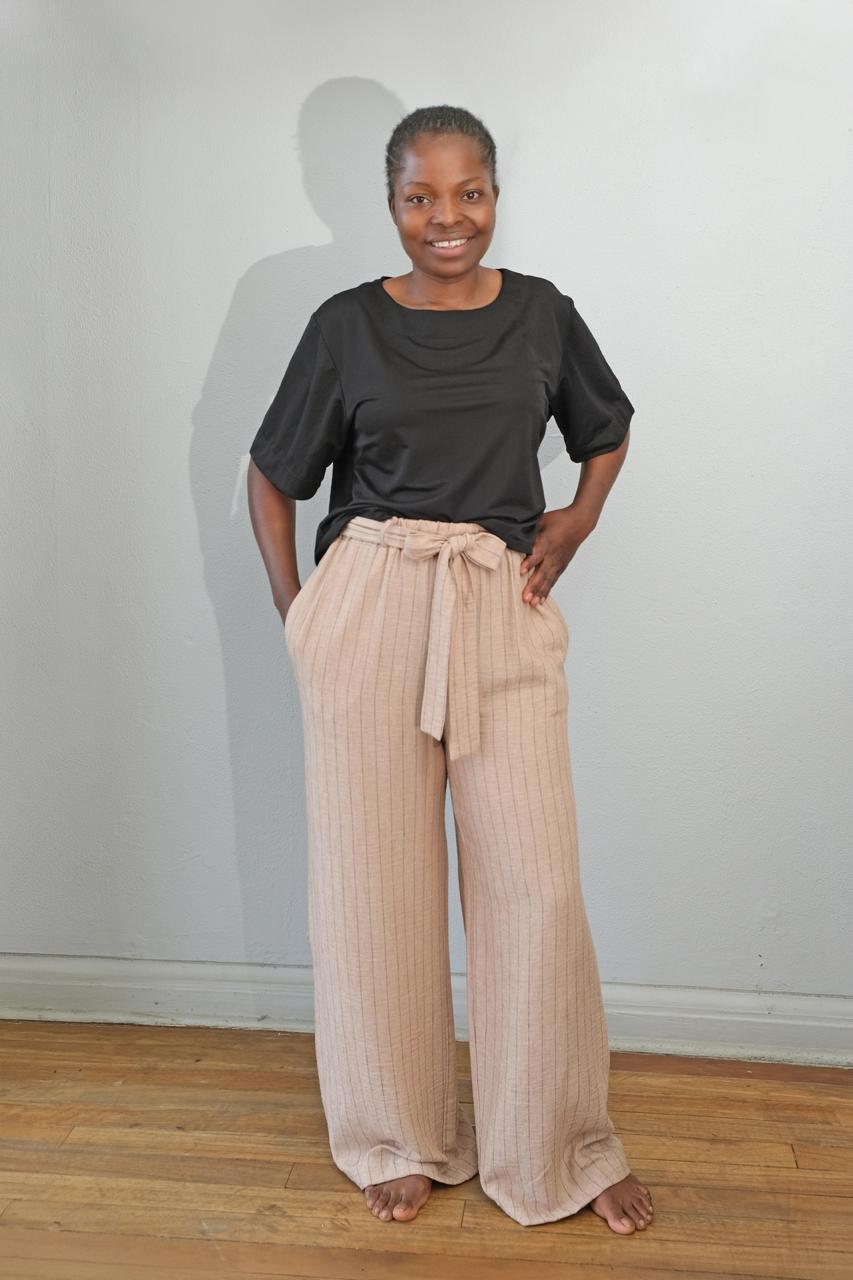 Black Cropped Crew neck